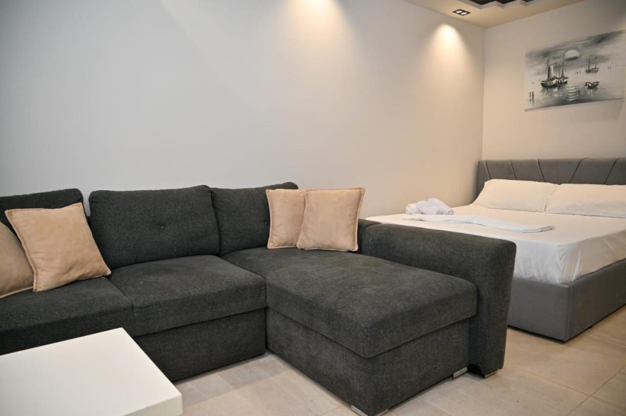 Andi Apartments Драч Екстериор снимка